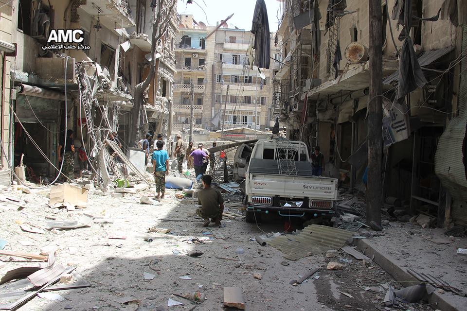 Aleppo offensive: 32 killed by Assad and Russian airstrikes on Sunday