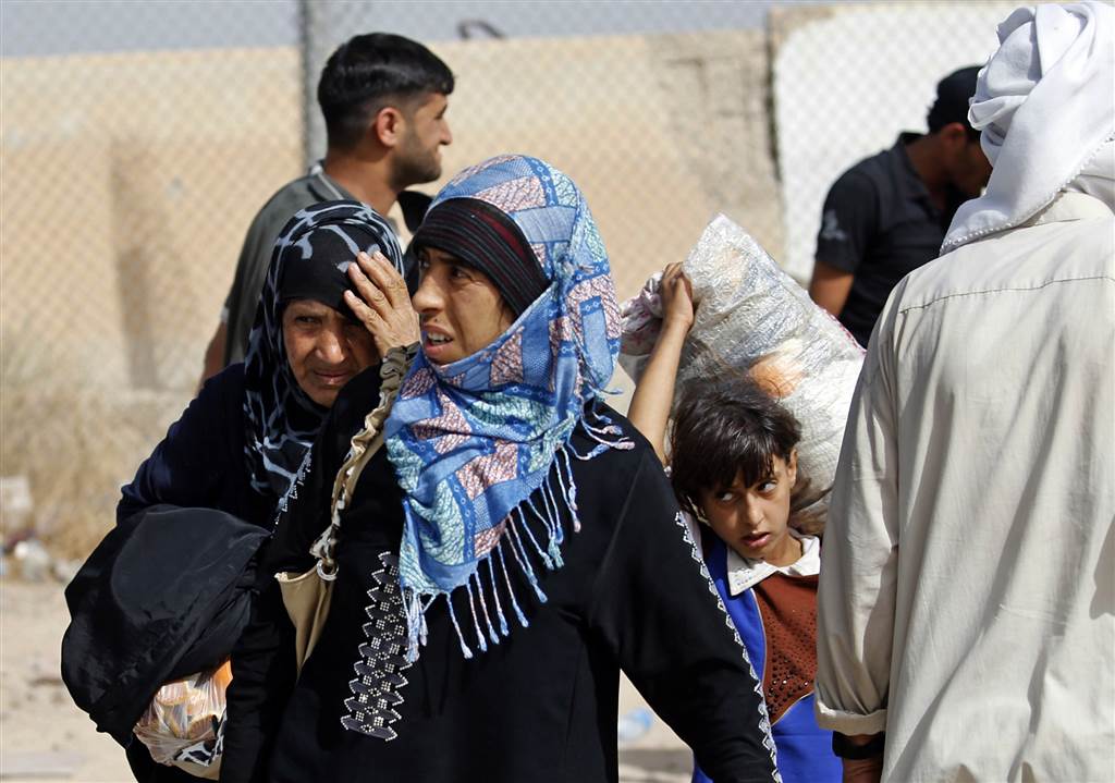 Iraq50000 civilians trapped in Falluja start to flee
