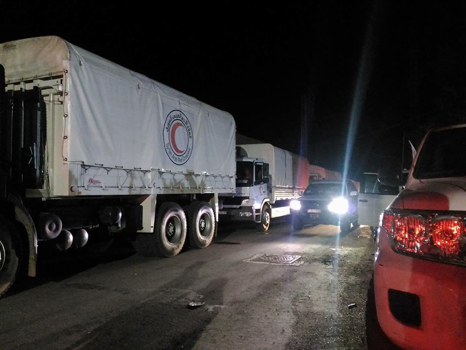 Syrian Arab Red Crescent (SARC) In cooperation with UN Offices are delivering the second convoy to ‎Darayya‬ loaded with (‪‎food‬ items & ‎flour‬ and ‪‎medical‬ supplies)