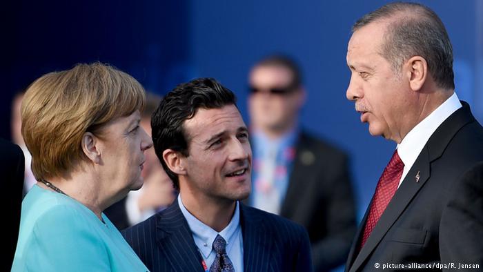 Merkel, Erdogan try to mend ties after genocide vote