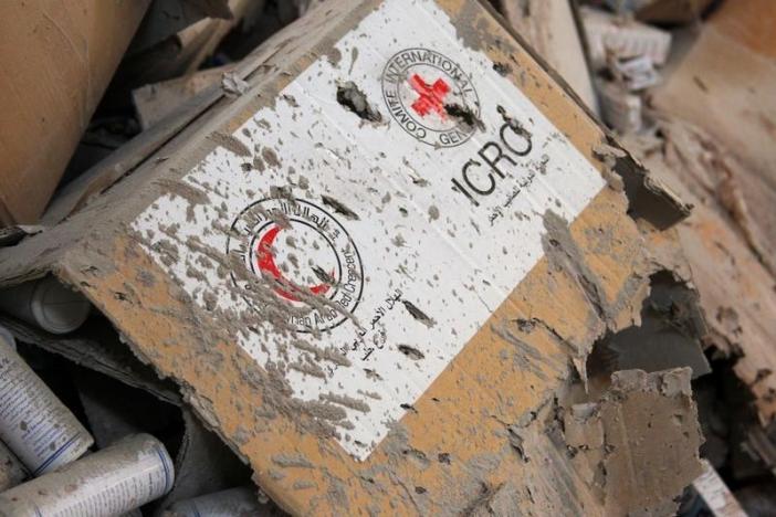 UN halts aids delivery in Syria after aid convoys were hit Aleppo