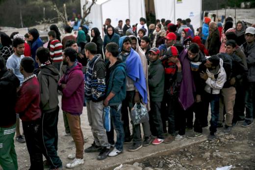 Report: What awaits migrants stuck in Greece's islands?
