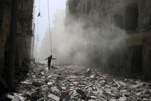 Turkey condemns Assad regime's brutal airstrikes on Aleppo
